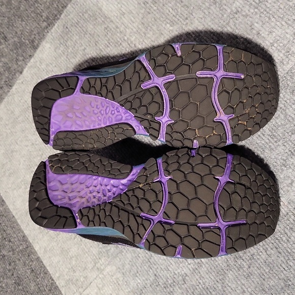 New balance sneakers women's - Picture 2 of 5